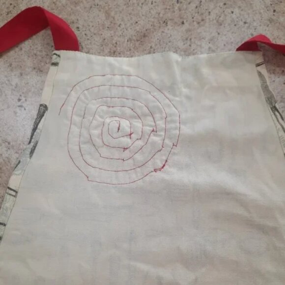 Retro inspired country chic apron - Simply Envogue brand - Picture 8 of 11